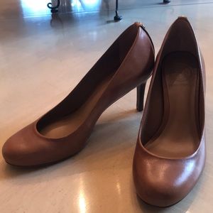 Tory Burch brown leather heel